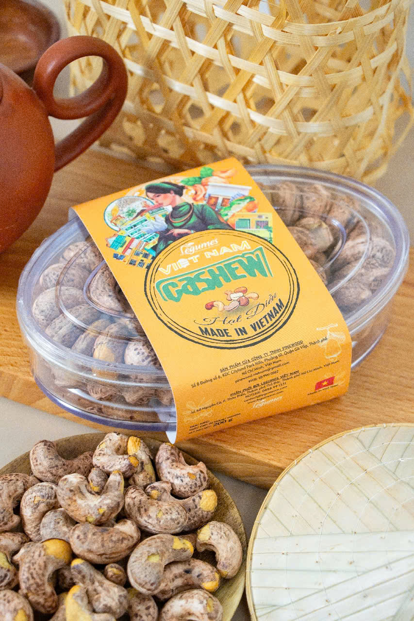 Hạt Điều Xếp Hoa Có Vỏ Lụa Việt Nam 200G