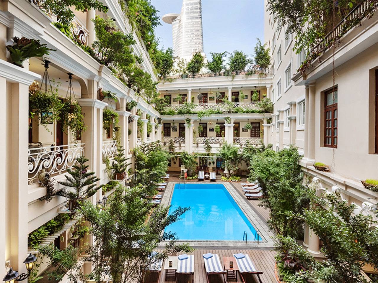 Một Ngày Tại Grand Saigon